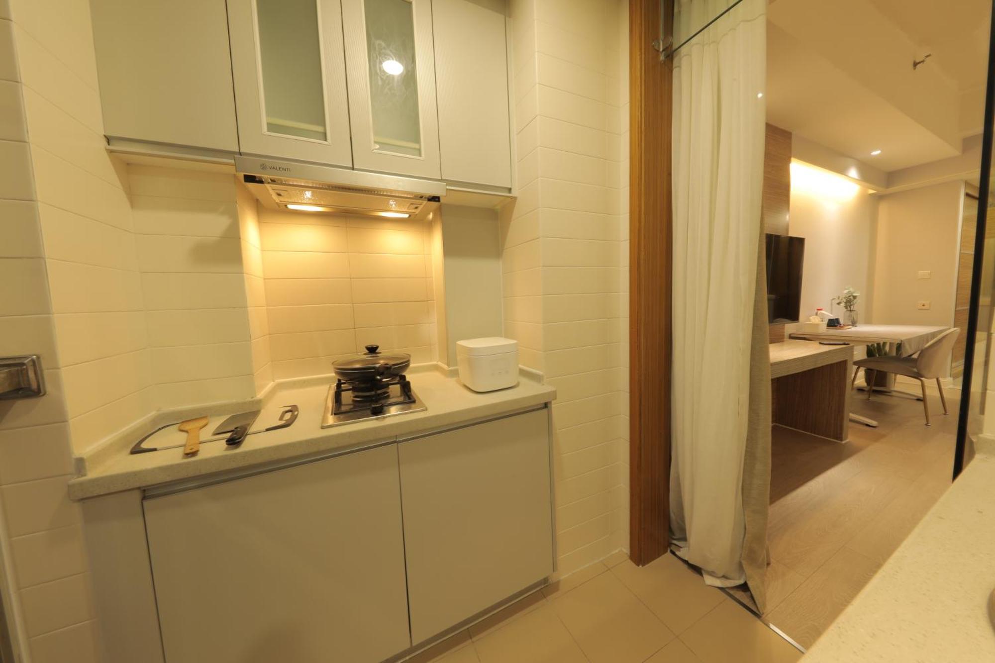 Suju Service Pudong Wanda Plaza Zhoupu Subway Station Branch Apartment *